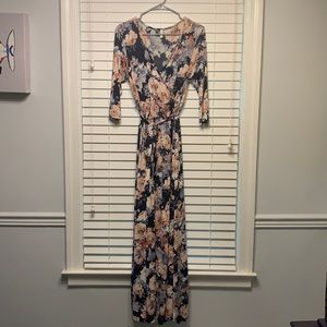 Long floral dress Size Large (Pink Blush)
